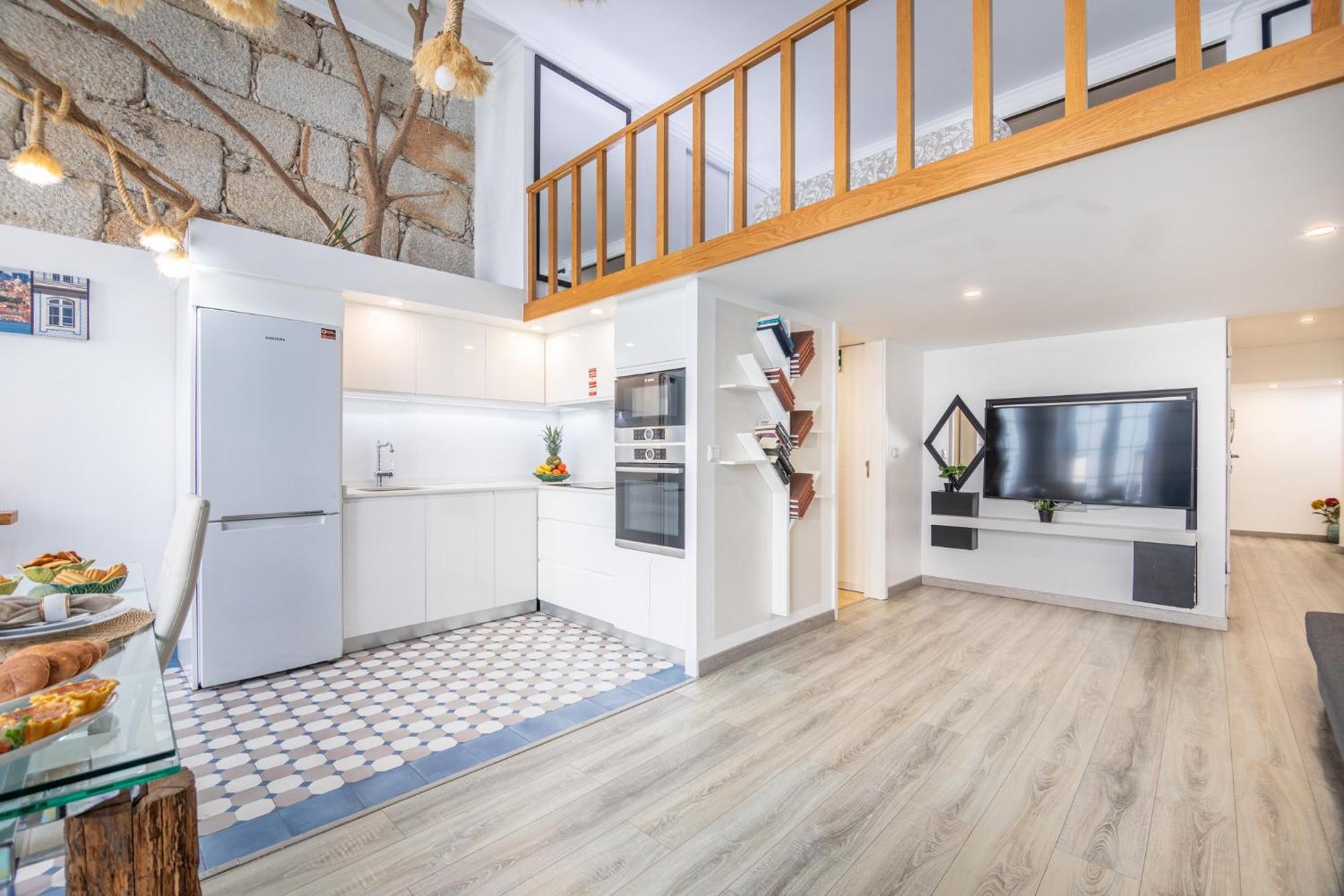 Deluxe Spacious Flats W Mezzanine By Host Wise Apartment Porto Exterior photo